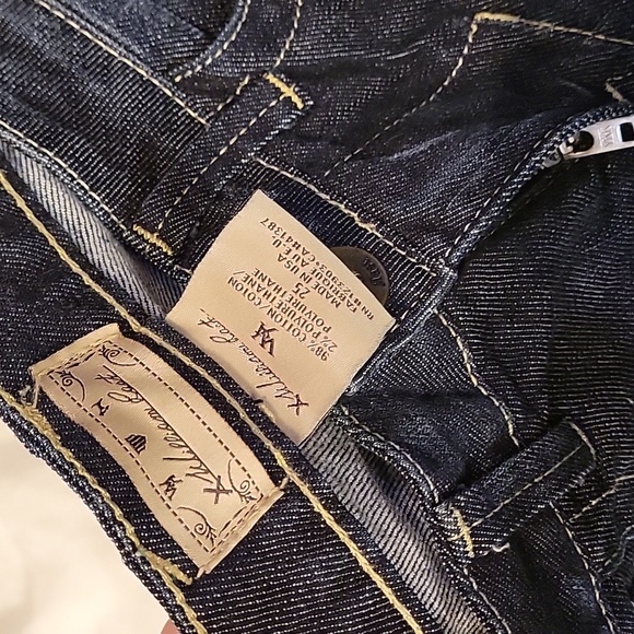 William Rast “Stella Bootcut"” Jeans EUC Jeans! (Size 25, inseam is 31") - Picture 4 of 5